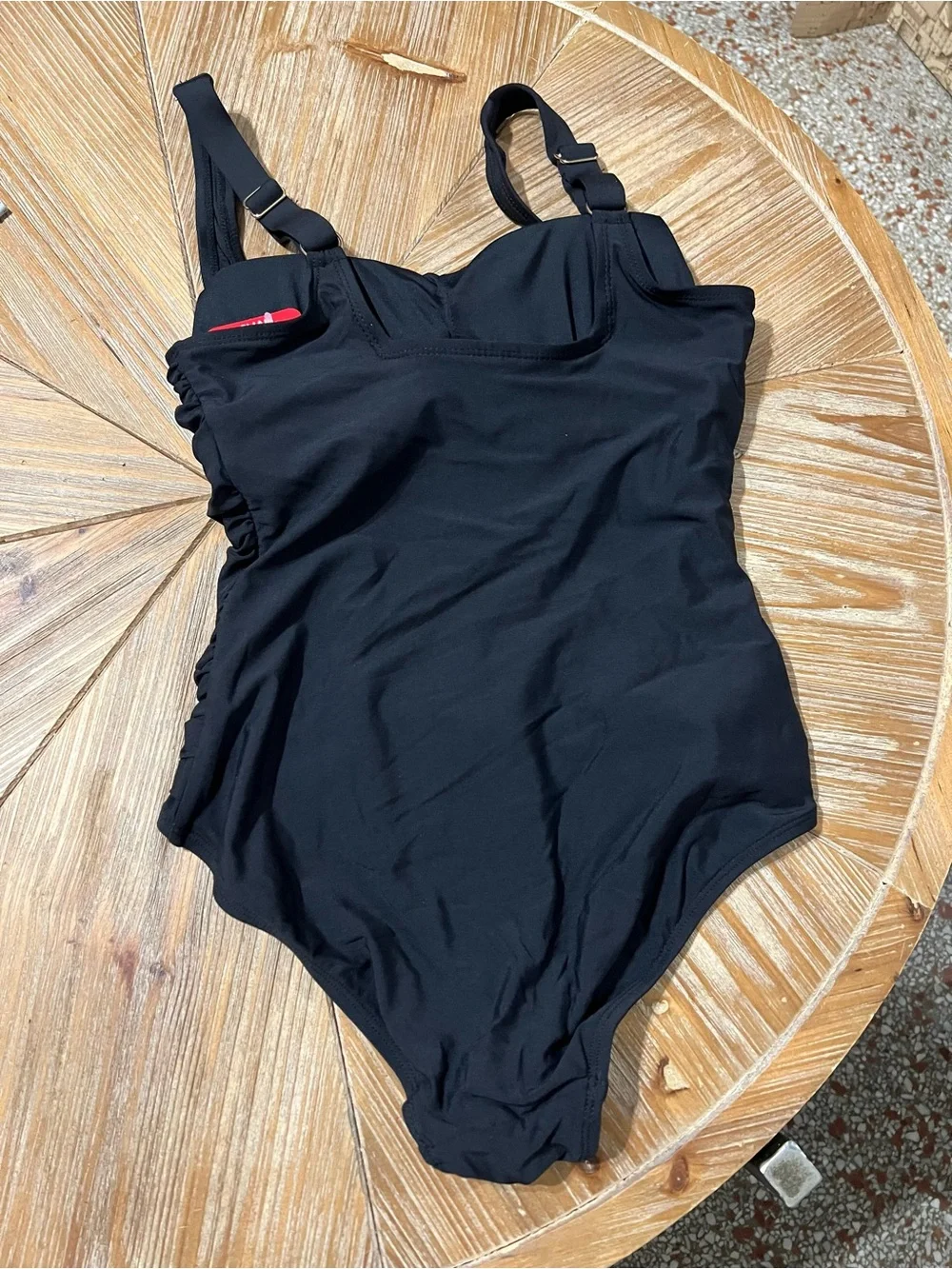 Bathing suit - Picture 2 of 3